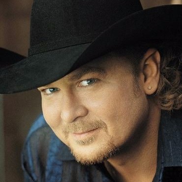 Photo of Tracy Lawrence