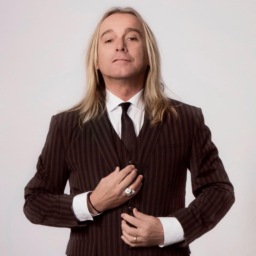 Robin Zander Profile Picture Photo of Robin Zander