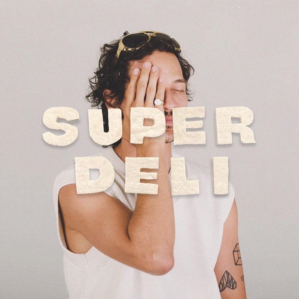 Album cover art for "Superdeli" by Caloncho