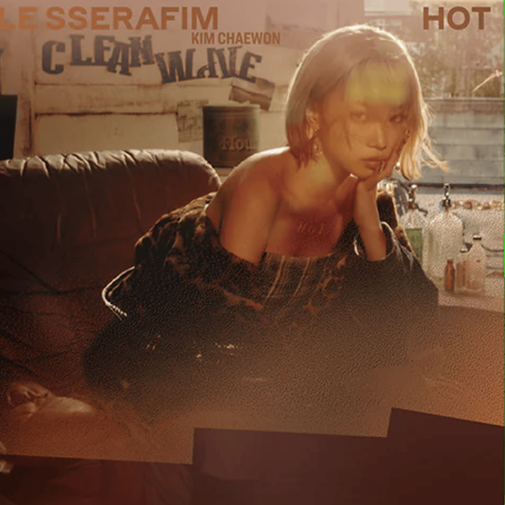 Cover image for HOT (KIM CHAEWON ver.)
