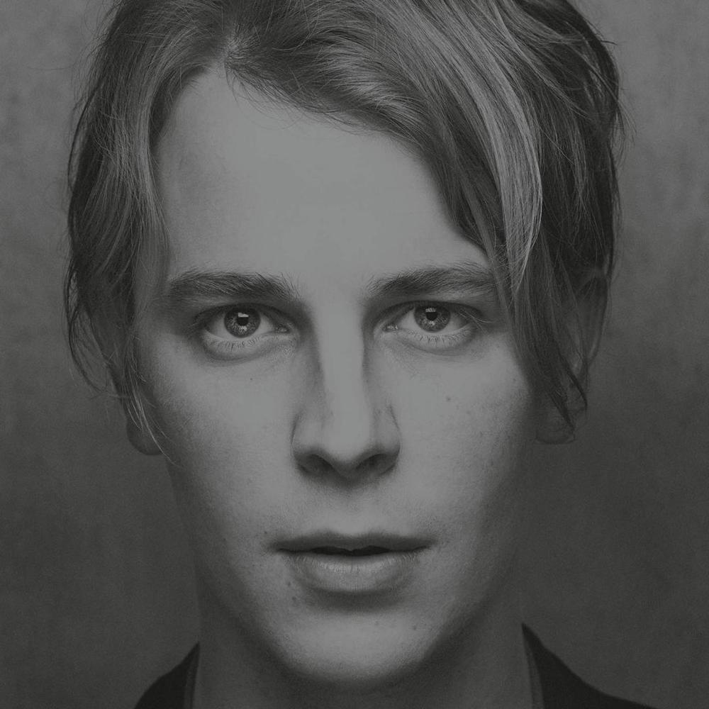 Album cover art for "Magnetised (Acoustic)" by Tom Odell