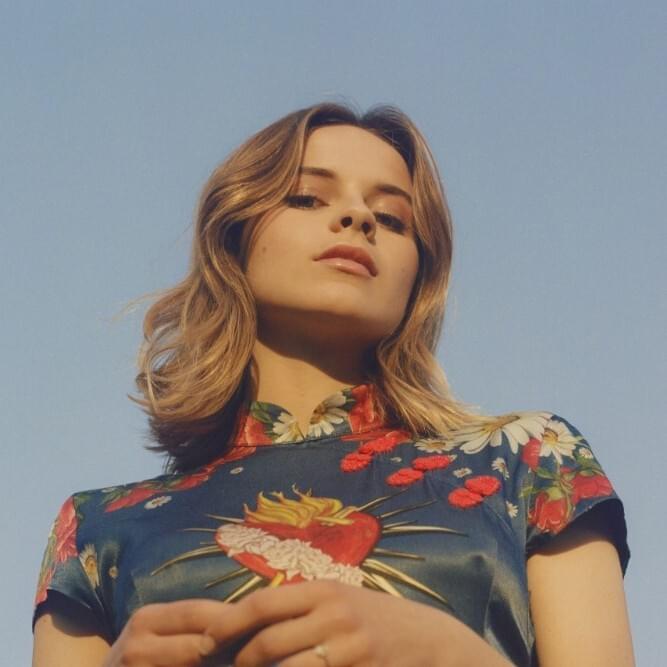 Photo of Gabrielle Aplin