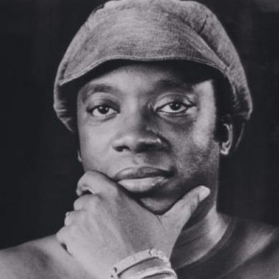 Cover image for Milton Nascimento
