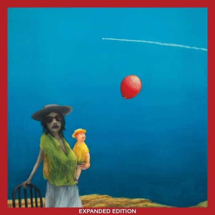 Cover image for Moms (Expanded Edition)