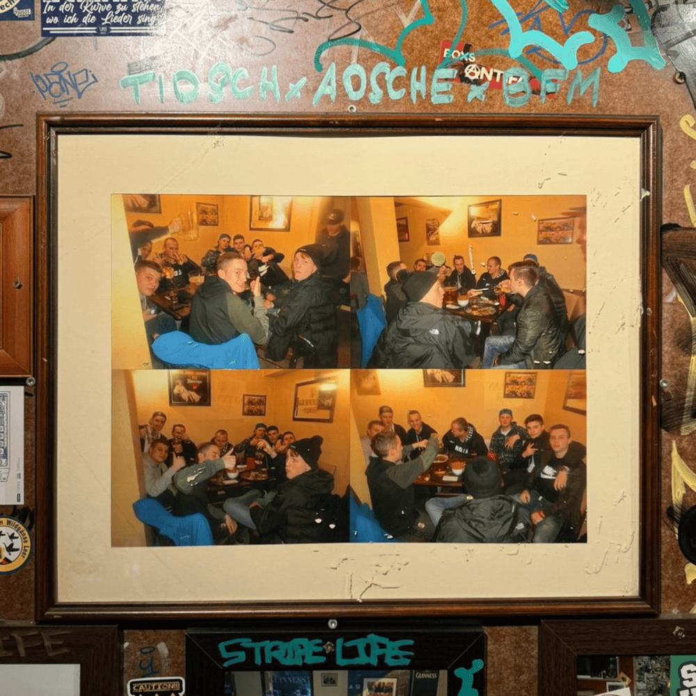 Album cover art for "Kneipe = Zuhause" by 102 Boyz & Chapo102 & Kkuba102 & Addikt102