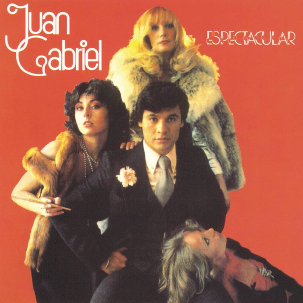 Album cover art for "Aunque Te Enamores" by Juan Gabriel