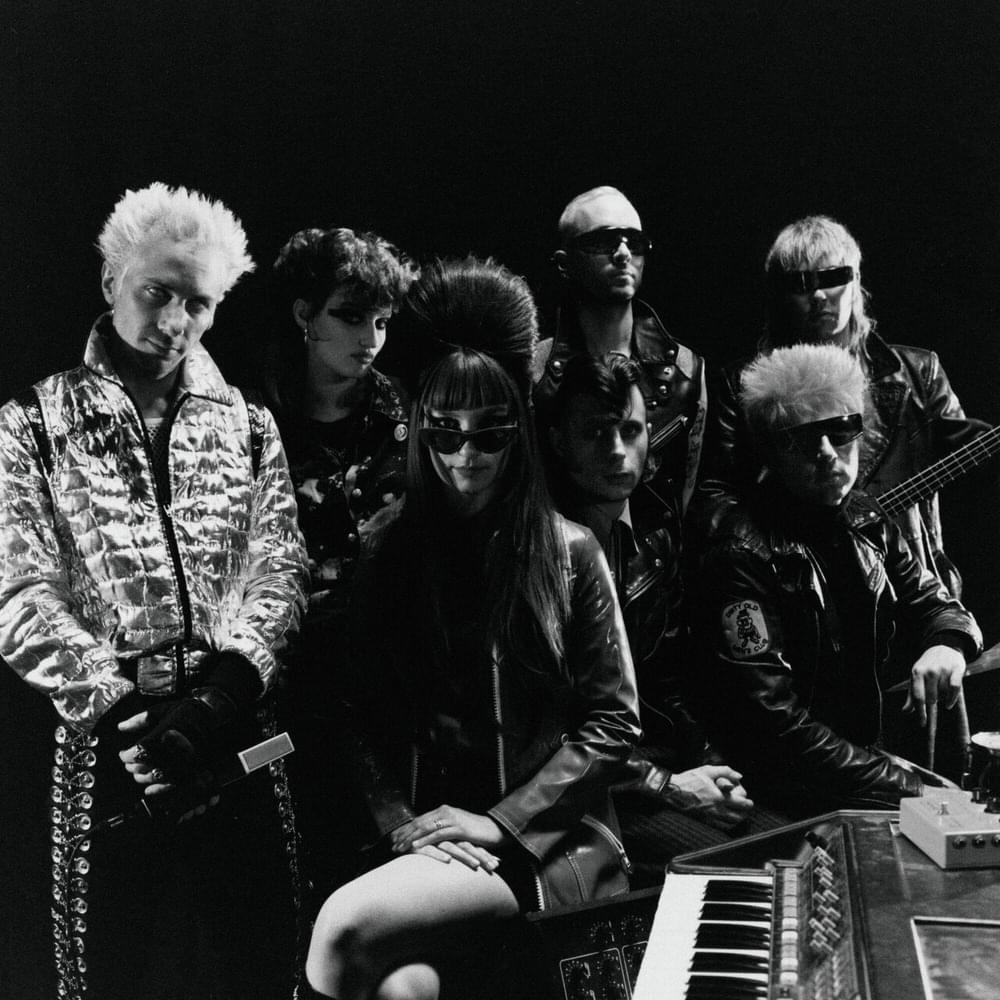 Album cover art for "Clover Paradise" by La Femme