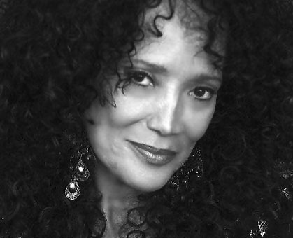 Cover image for Carrie Lucas