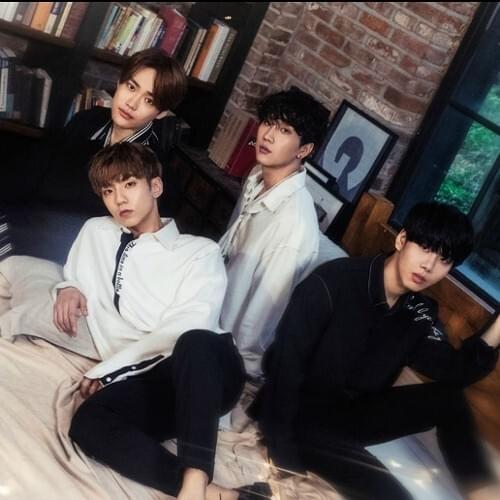 Cover image for VROMANCE