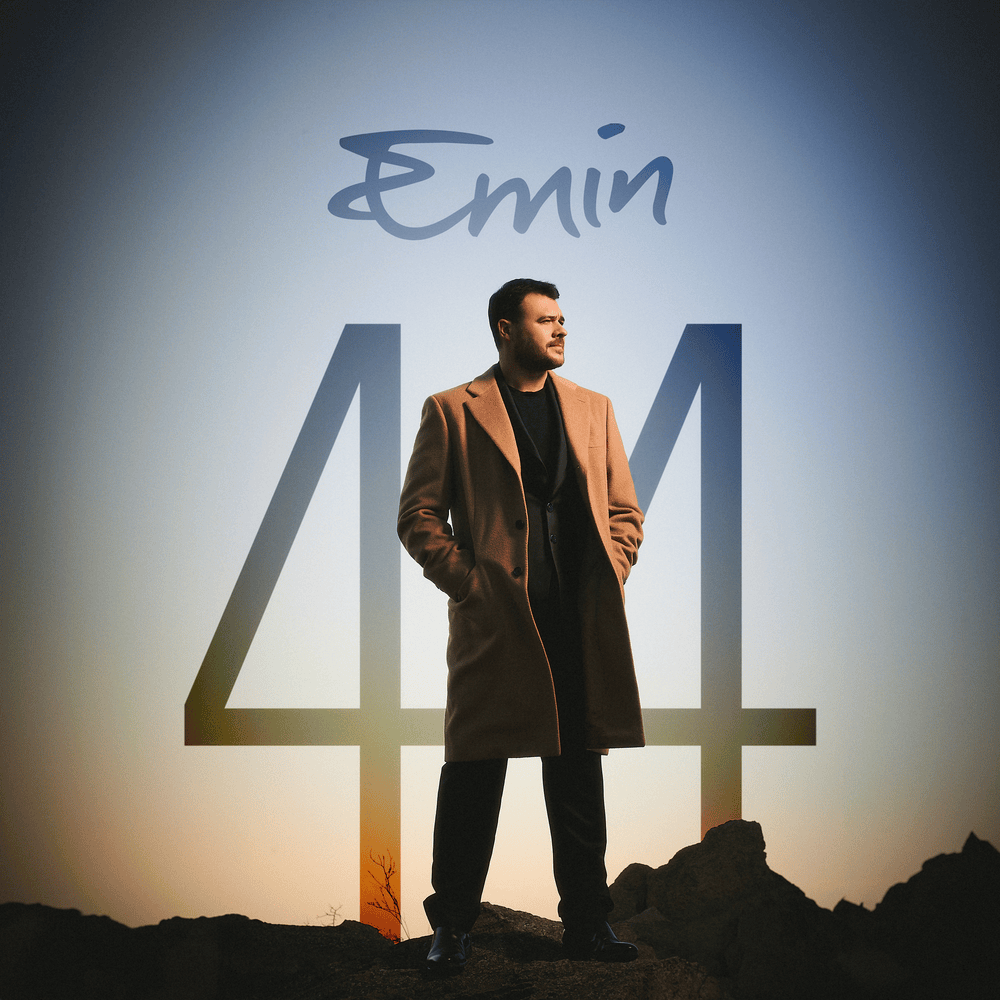 Cover image for 44
