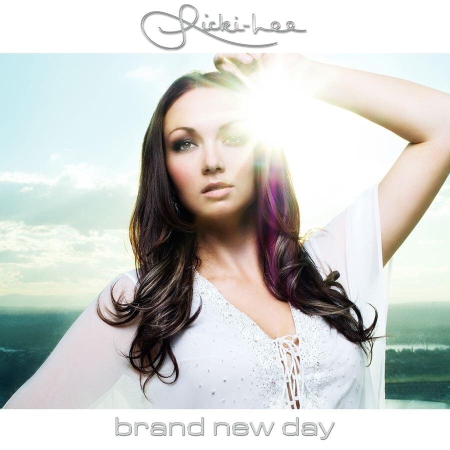 Album cover art for "Can’t Touch It" by Ricki-Lee