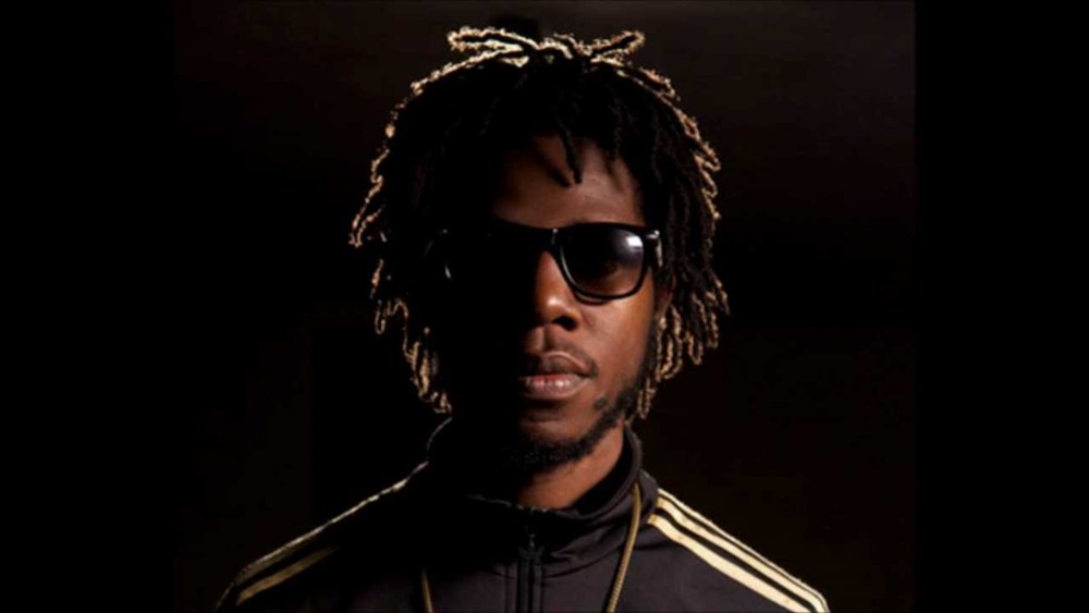 Album cover art for "Modern Warfare" by Chronixx