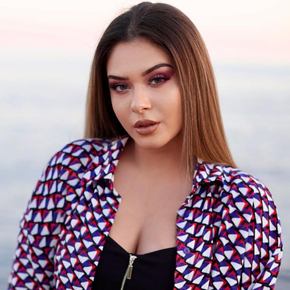 Photo of Mishela Rapo