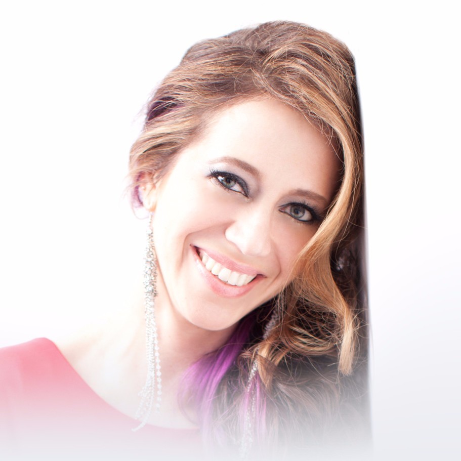 Kerrie Roberts Profile Picture Photo of Kerrie Roberts