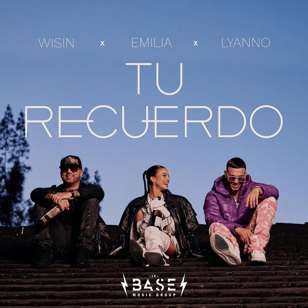 Album cover art for "Tu Recuerdo" by Wisin