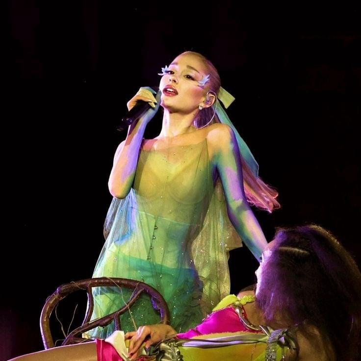 Cover image for Ariana Grande