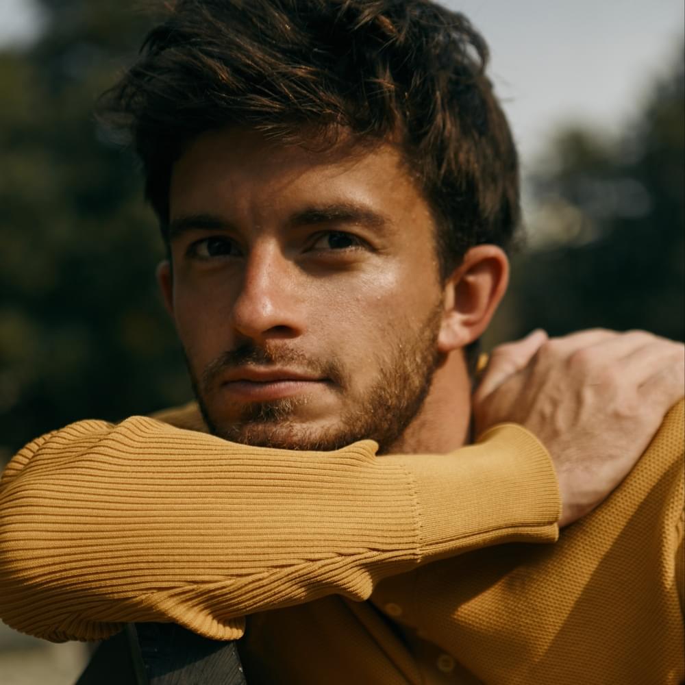 Jonathan Bailey Profile Picture Photo of Jonathan Bailey