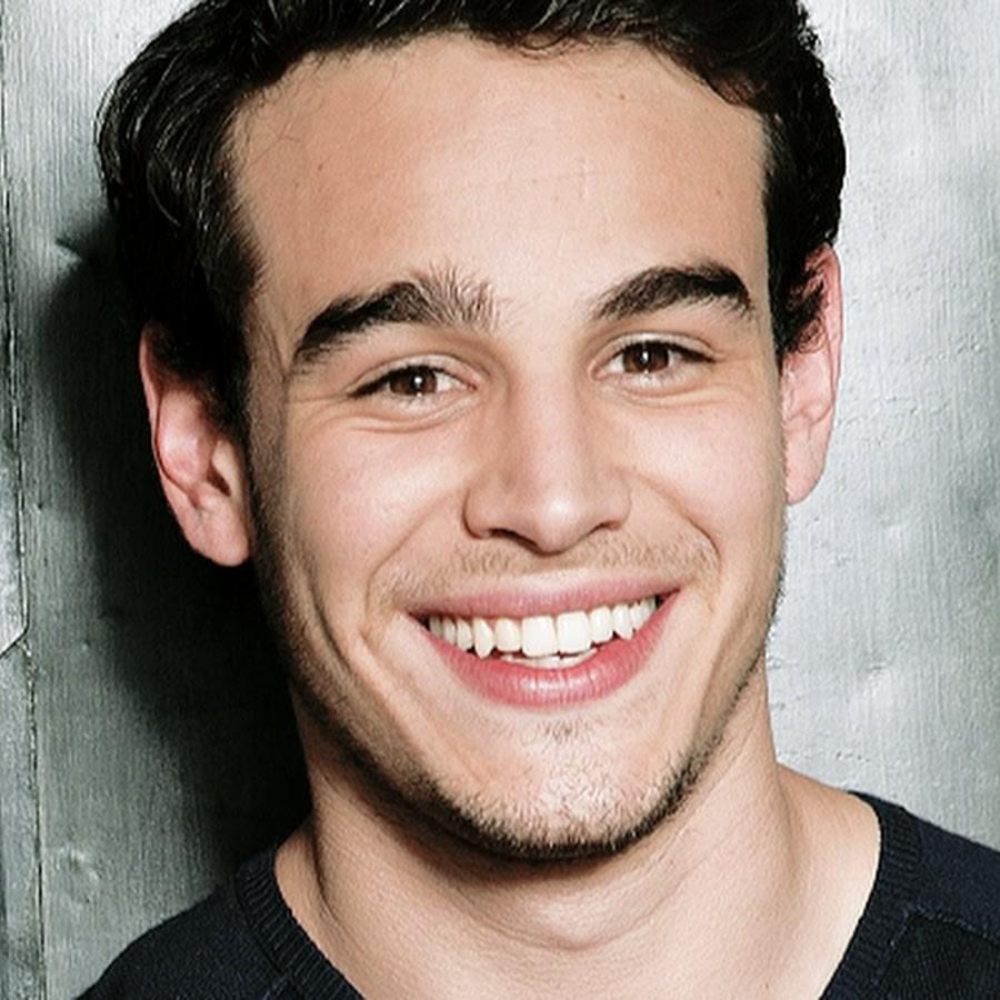 Photo of Alberto Rosende