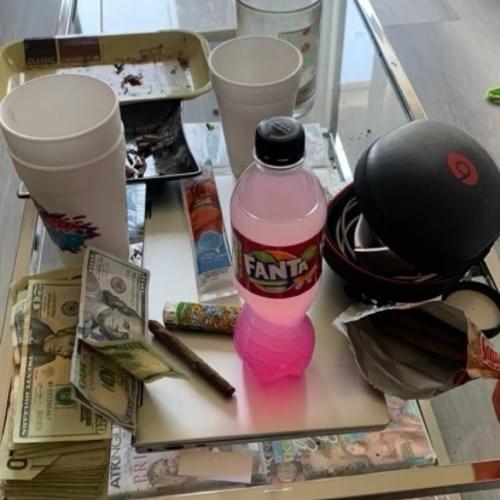 Album cover art for "Scammers and Robbers" by BIGBABYGUCCI