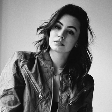 Photo of Sophie Simmons