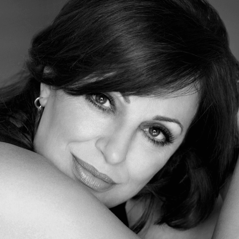 Cover image for Haris Alexiou