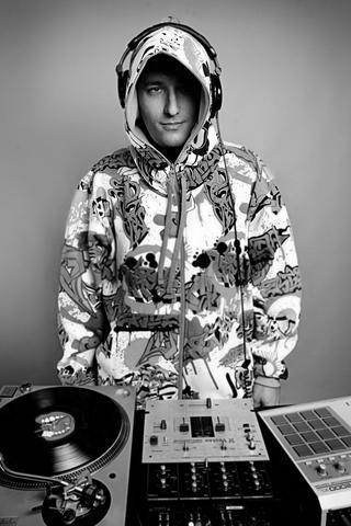 Photo of DJ Feel-X