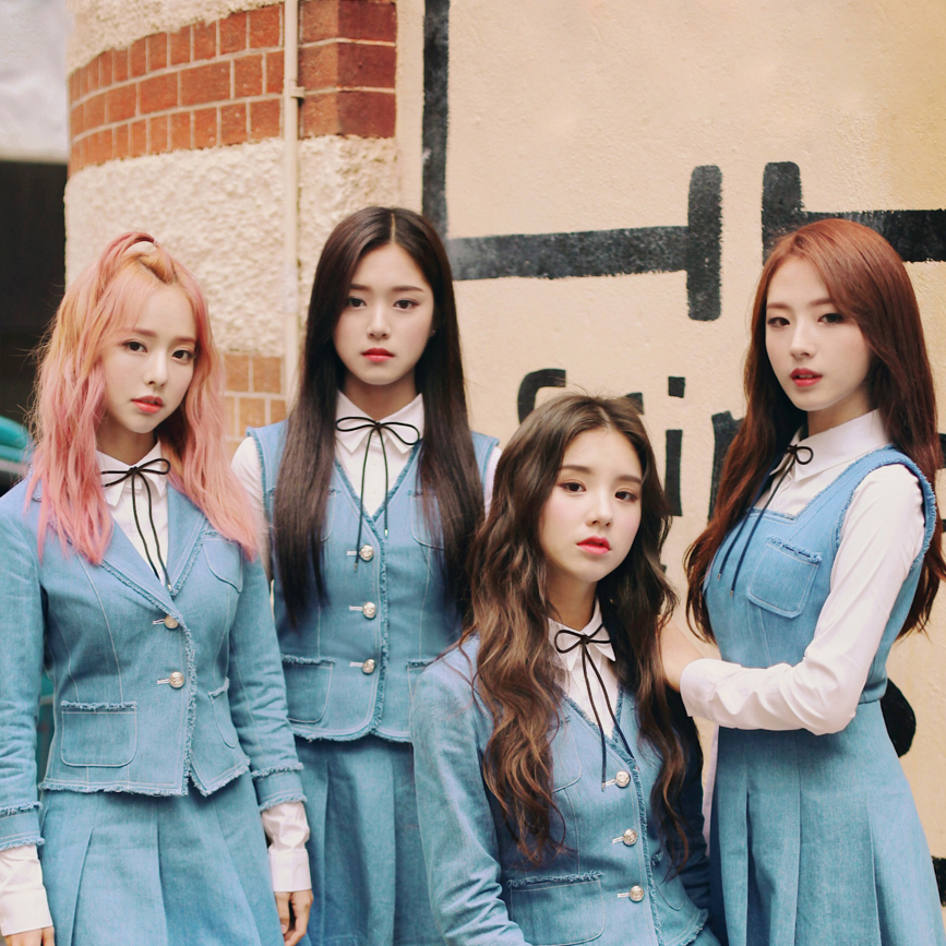 LOONA 1/3 Profile Picture Photo of LOONA 1/3