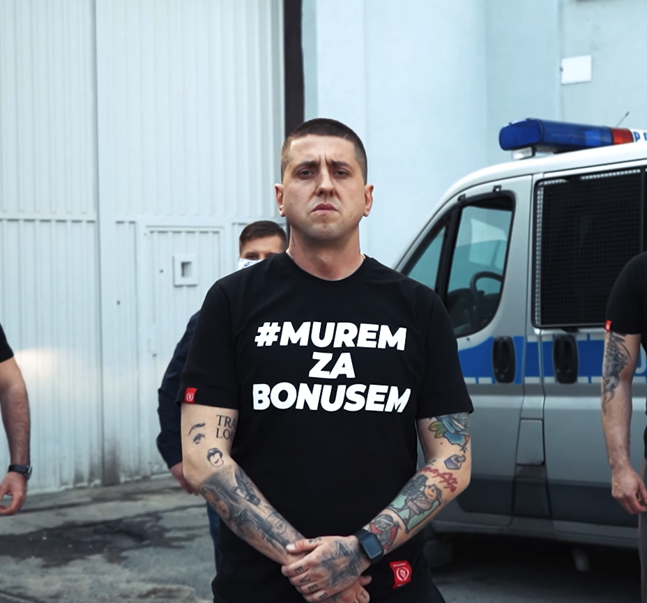 Album cover art for "#MUREMZABONUSEM #hot16challenge2" by Białas