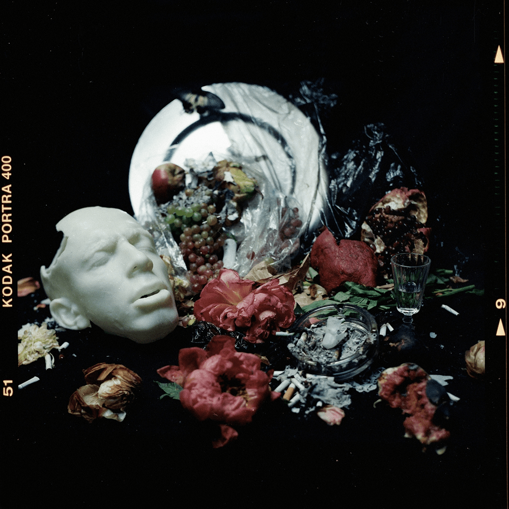 Album cover art for "Животворящий Флоу (Vital Flow)" by Хаски (Husky)