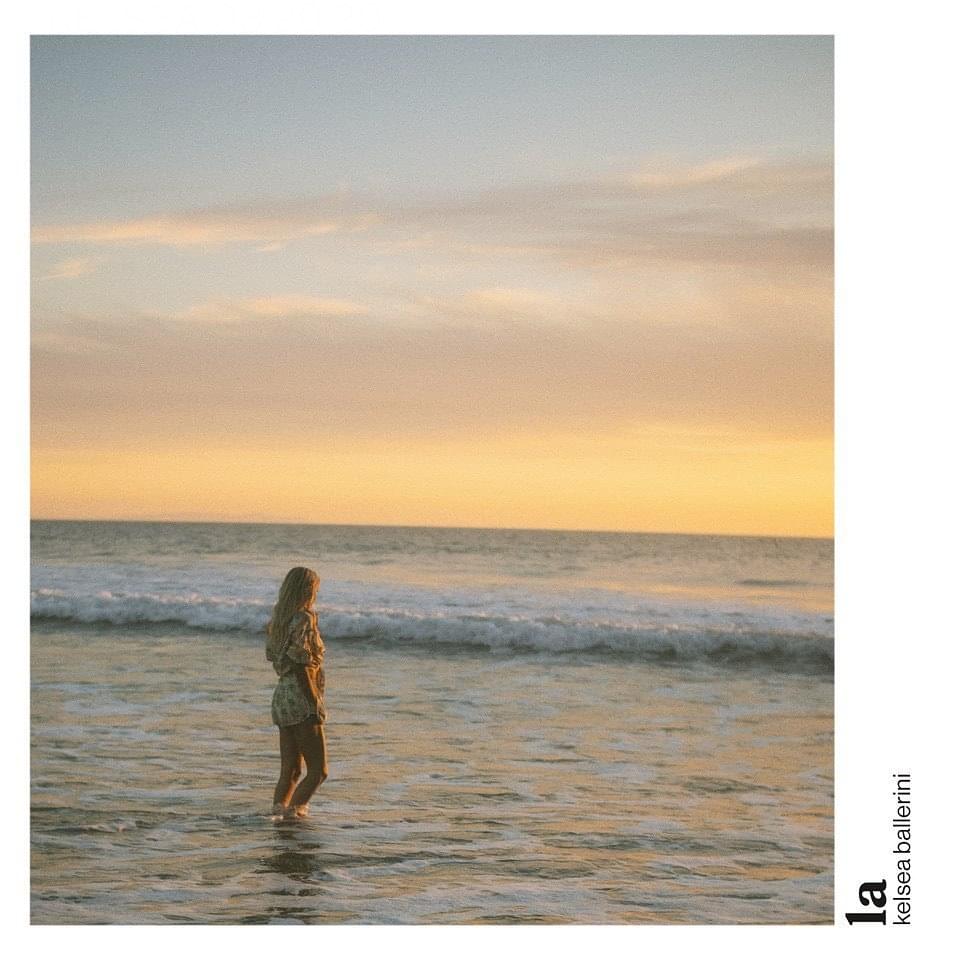 Album cover art for "la" by Kelsea Ballerini