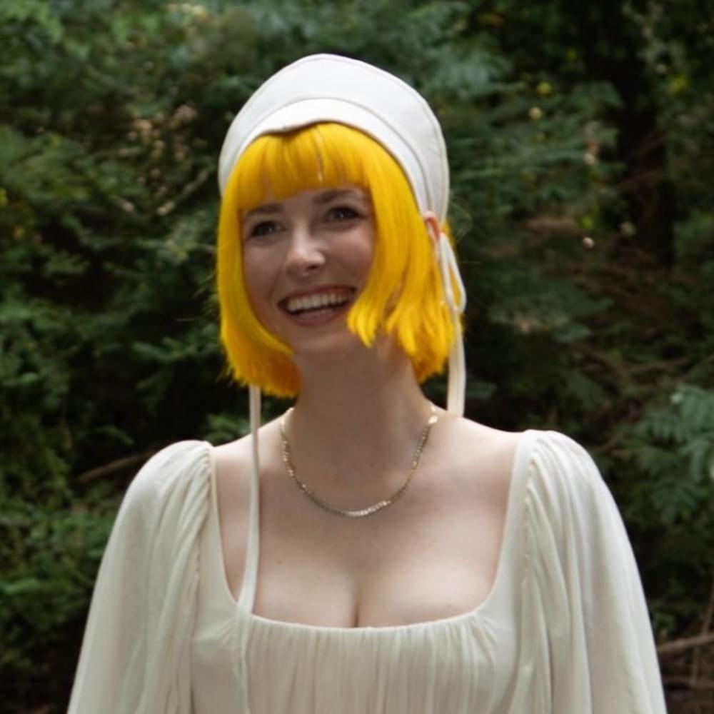 Photo of Tessa Violet