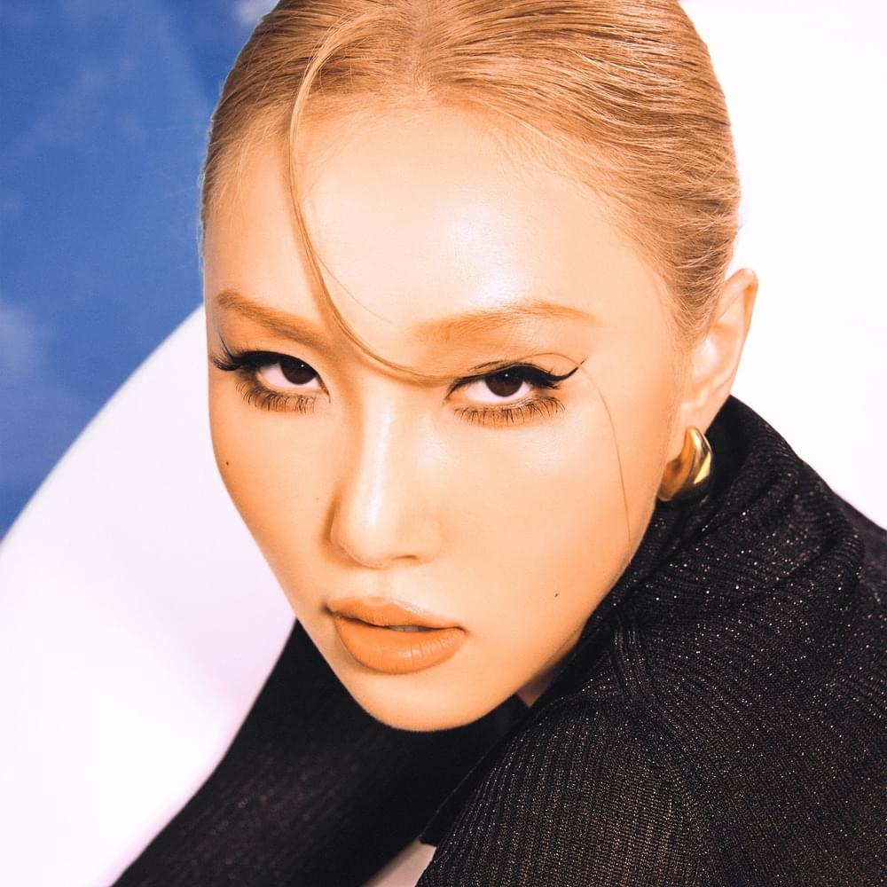 HWASA (화사) Profile Picture Photo of HWASA (화사)