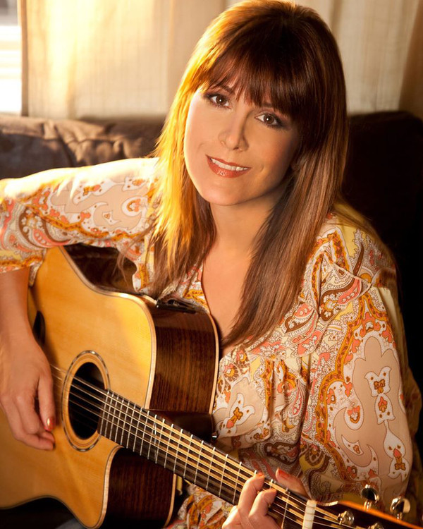 Photo of Michelle Wright