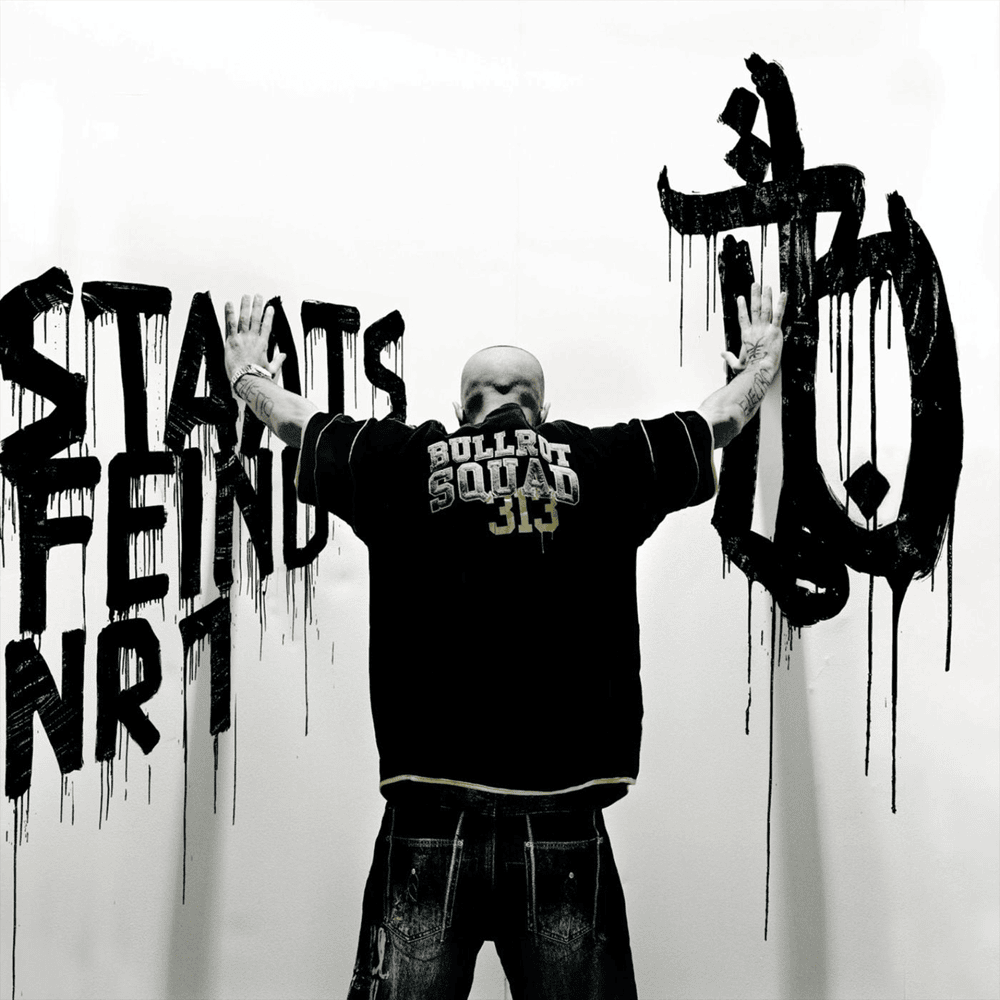 Album cover art for "Staatsfeind Nr. 1" by Bushido