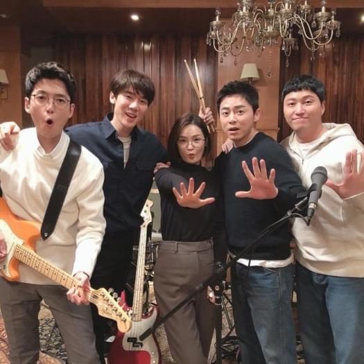 Photo of Mido and Falasol (미도와 파라솔)