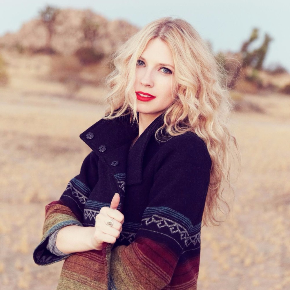 Cover image for Brooke White