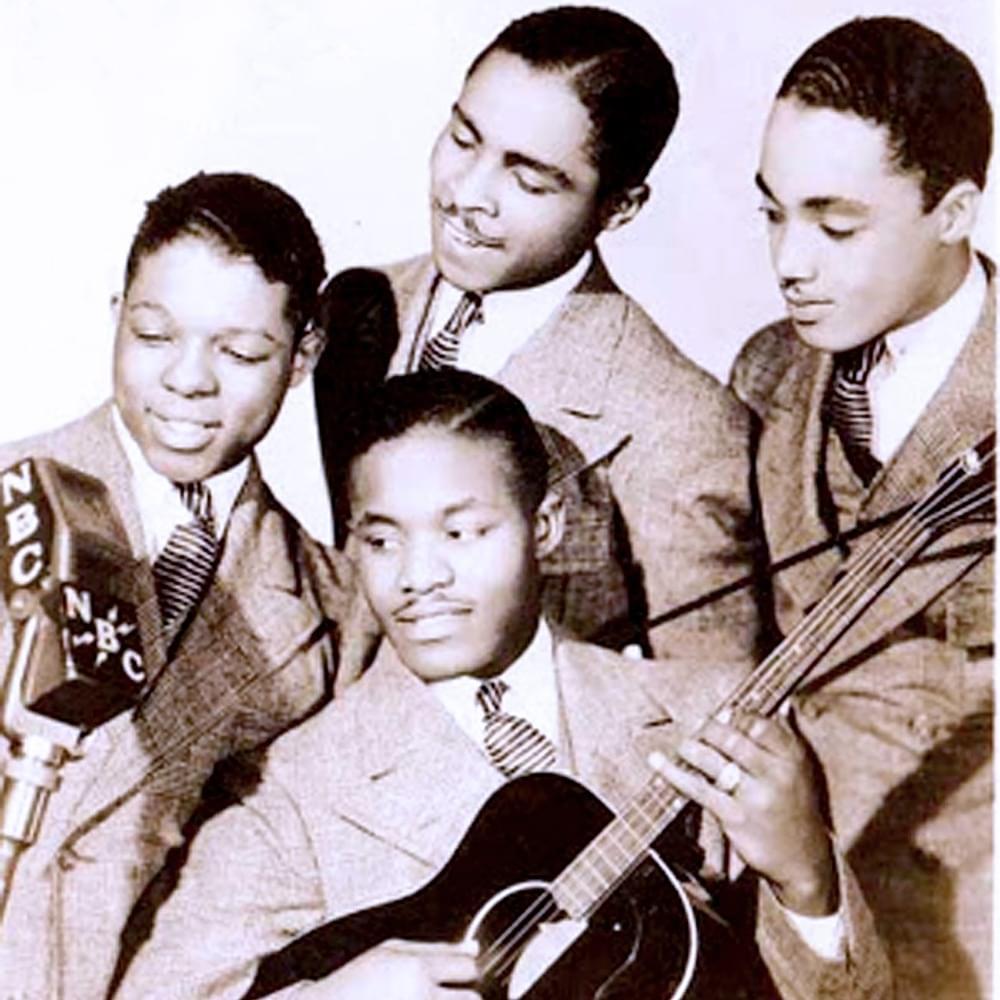 Four Vagabonds Profile Picture Photo of Four Vagabonds