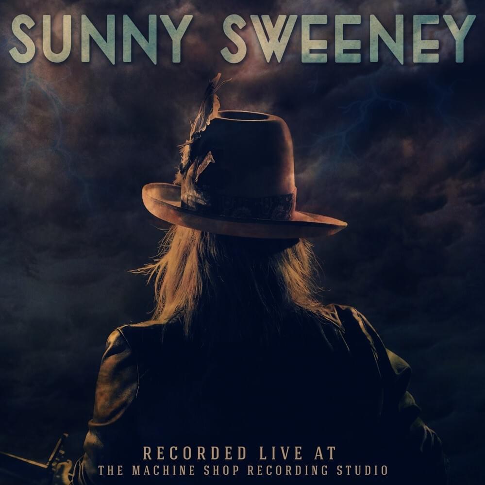 Intro to Grow Old with Me (Live) by Sunny Sweeney