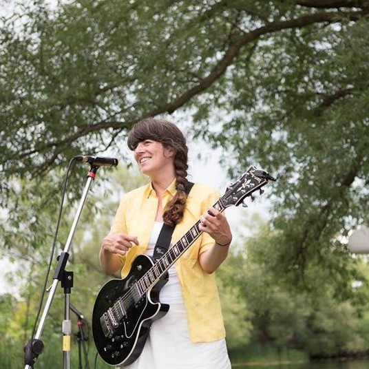 Photo of Julie Doiron