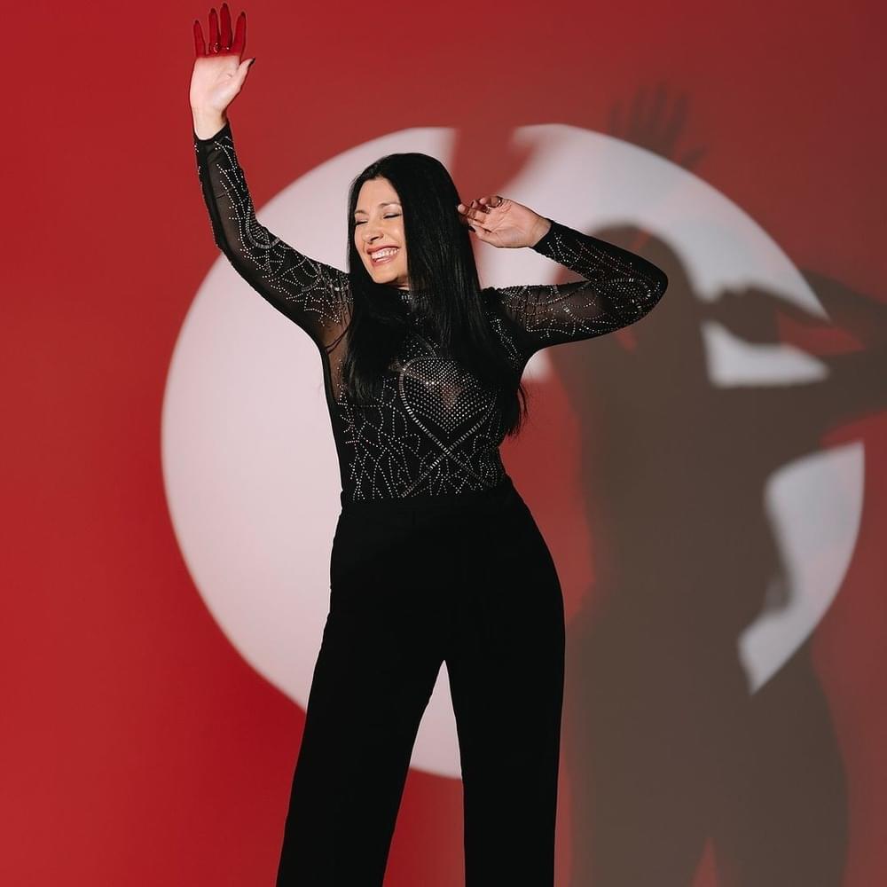 Kaliopi Profile Picture Photo of Kaliopi