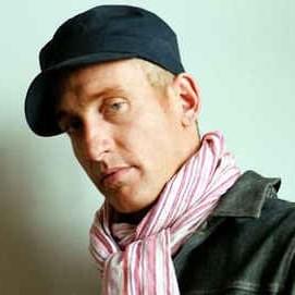 Stakka Bo Profile Picture Photo of Stakka Bo