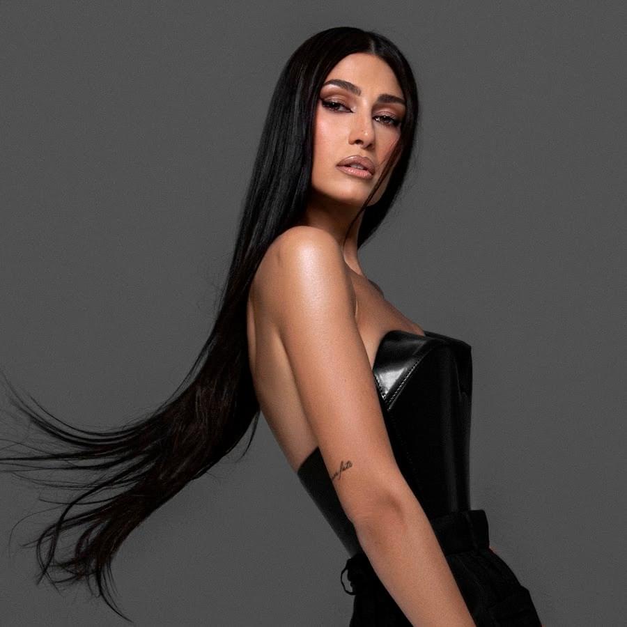 Cover image for Alina Eremia