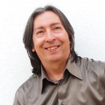 Photo of Armando Gama