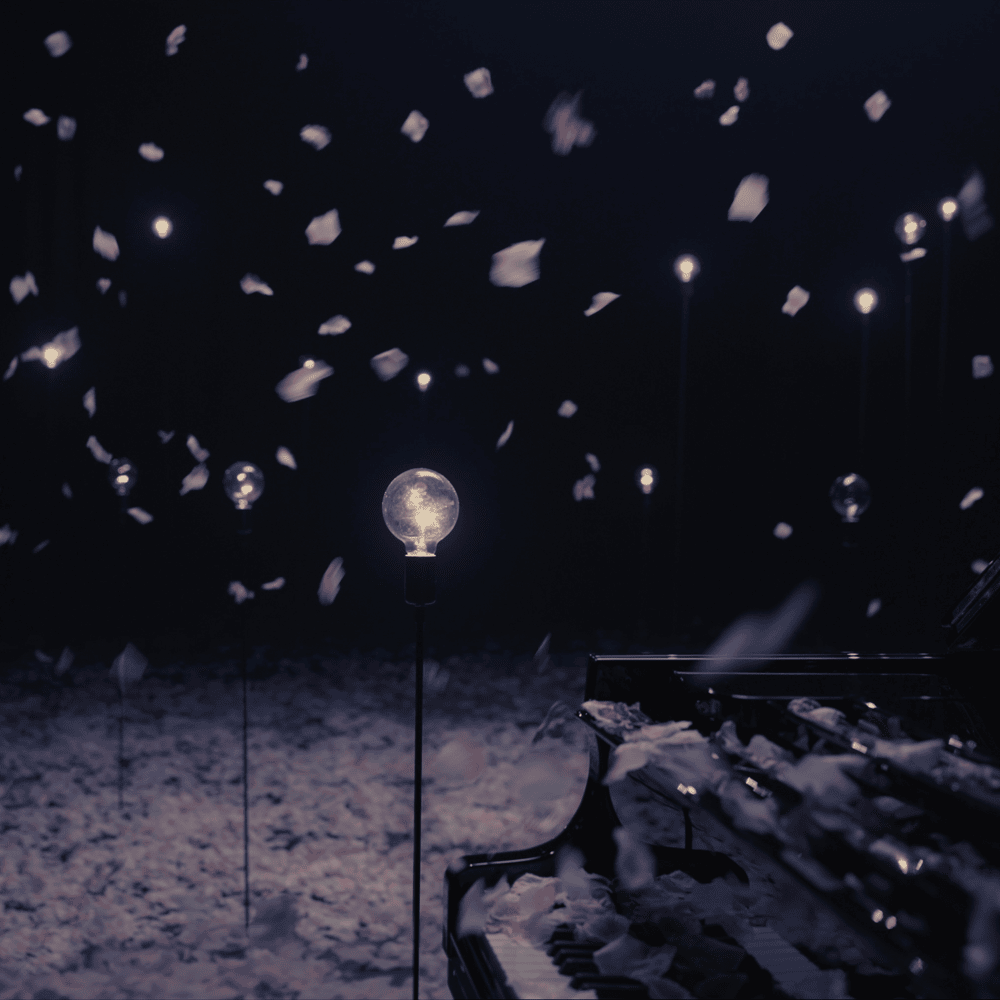 Album cover art for "Shattered" by 王菀之 (Ivana Wong)
