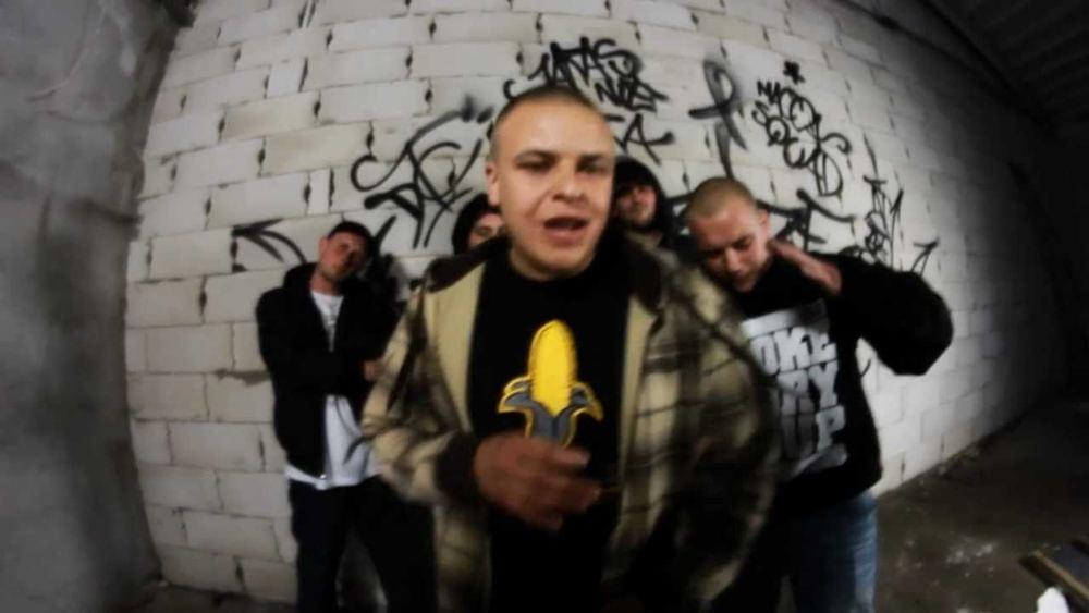 Album cover art for "Jaras nie jara" by Cegła MCC