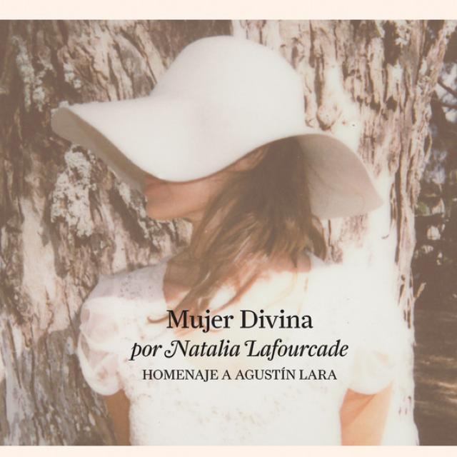 Cover image for Mujer Divina: Homenaje a Agustín Lara