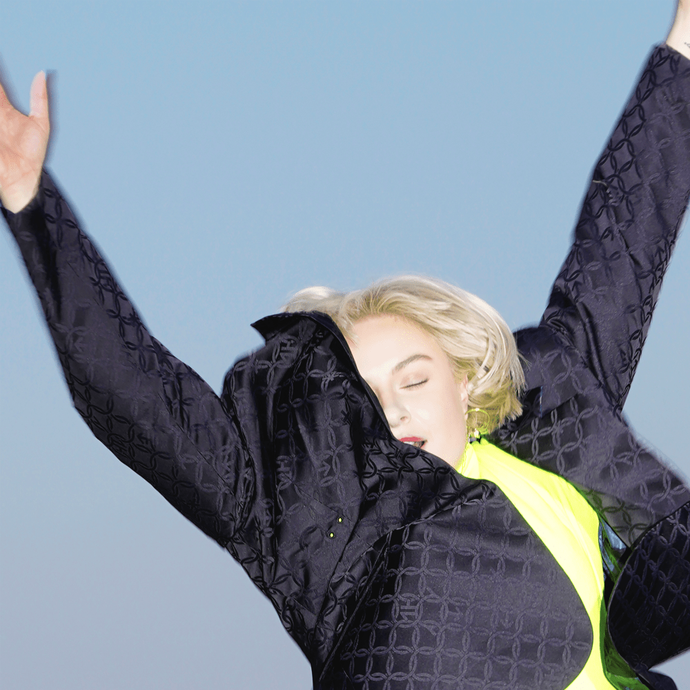 Album cover art for "32 Floors" by Låpsley