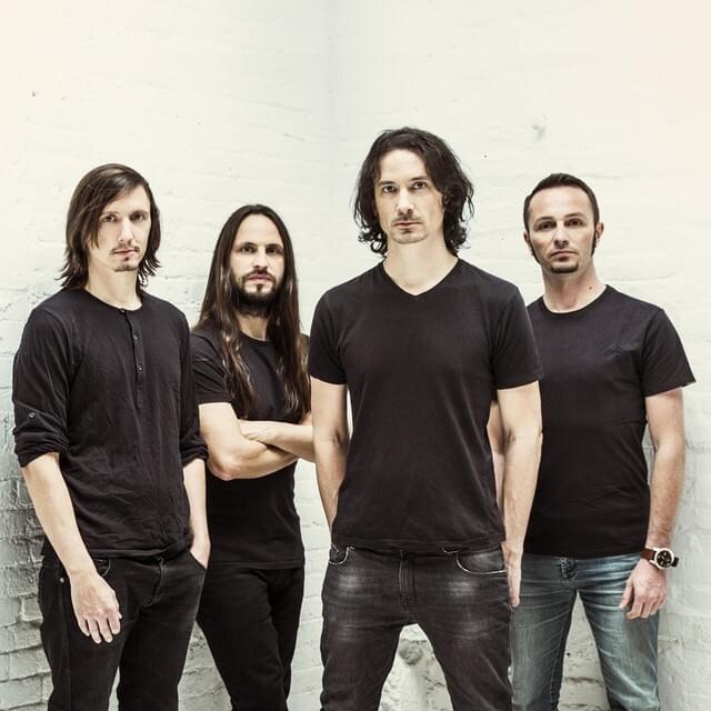 Cover image for Gojira