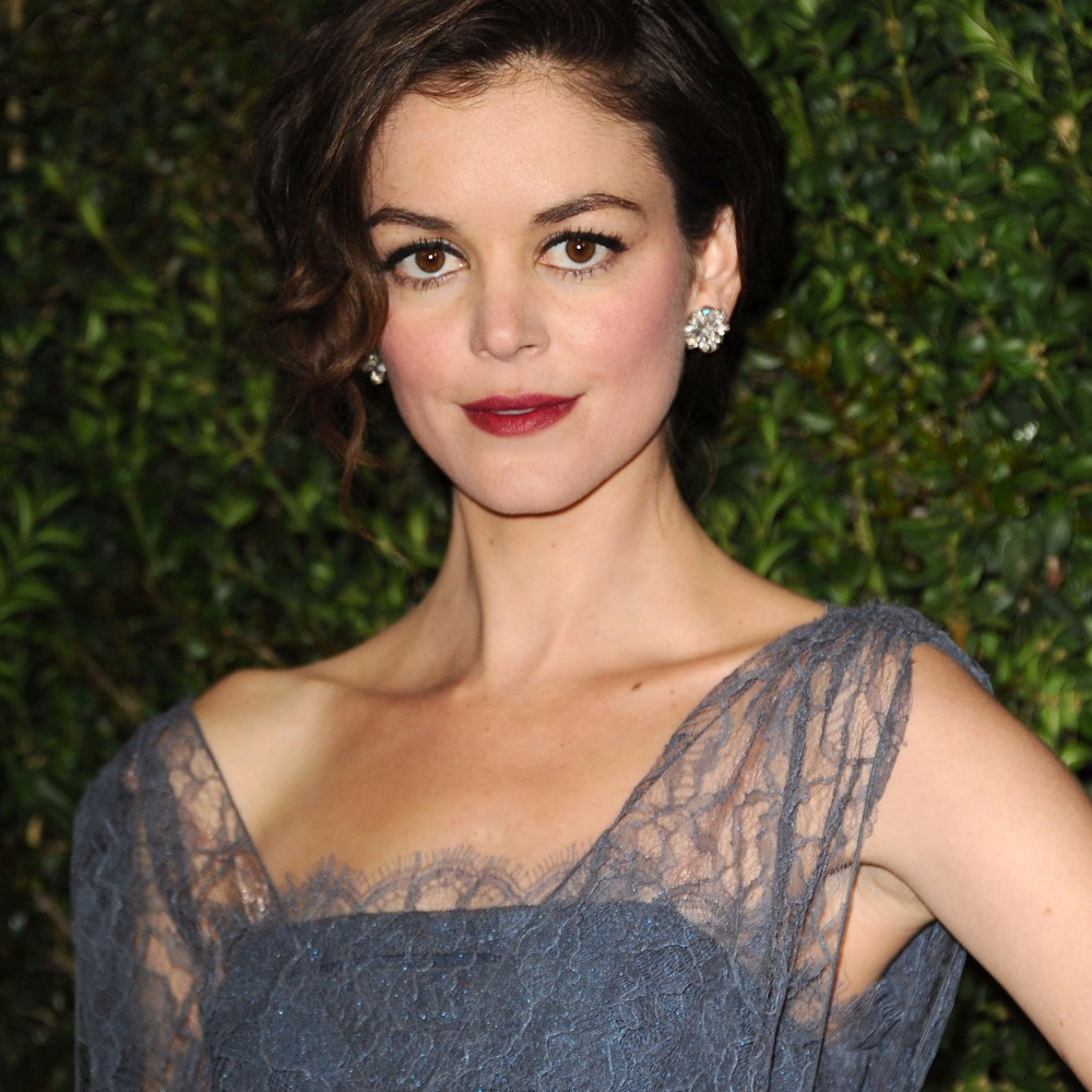 Photo of Nora Zehetner