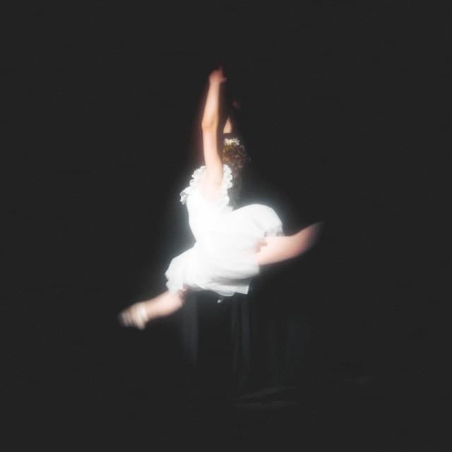 Dama en apuros by Belén Aguilera